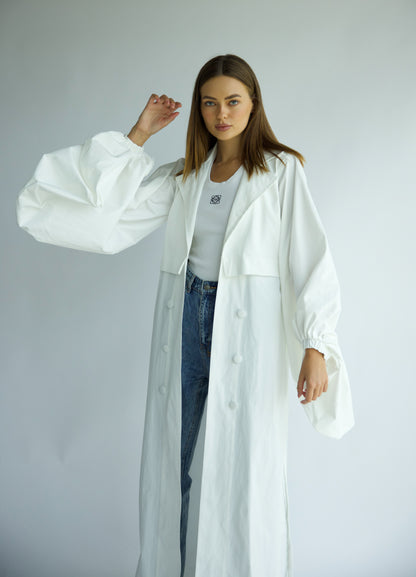 WHITE TRENCH COAT